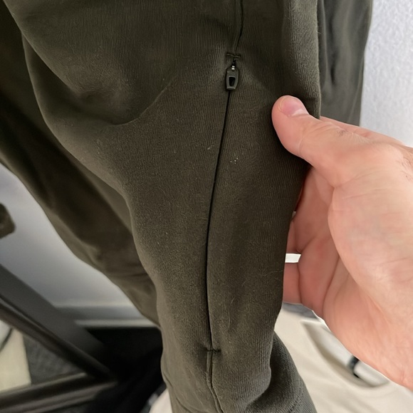 Lululemon crewneck oversized sweater in olive - large - Picture 5 of 7